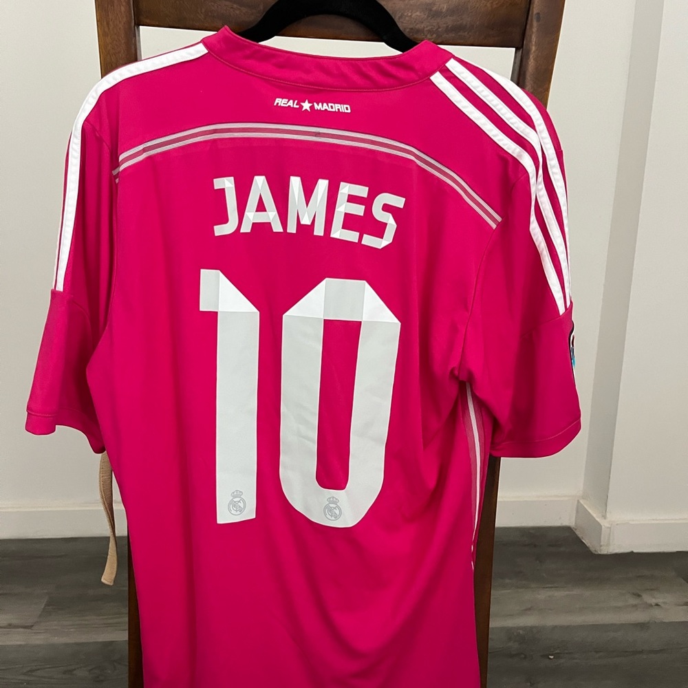 Real Madrid alternative  jersey